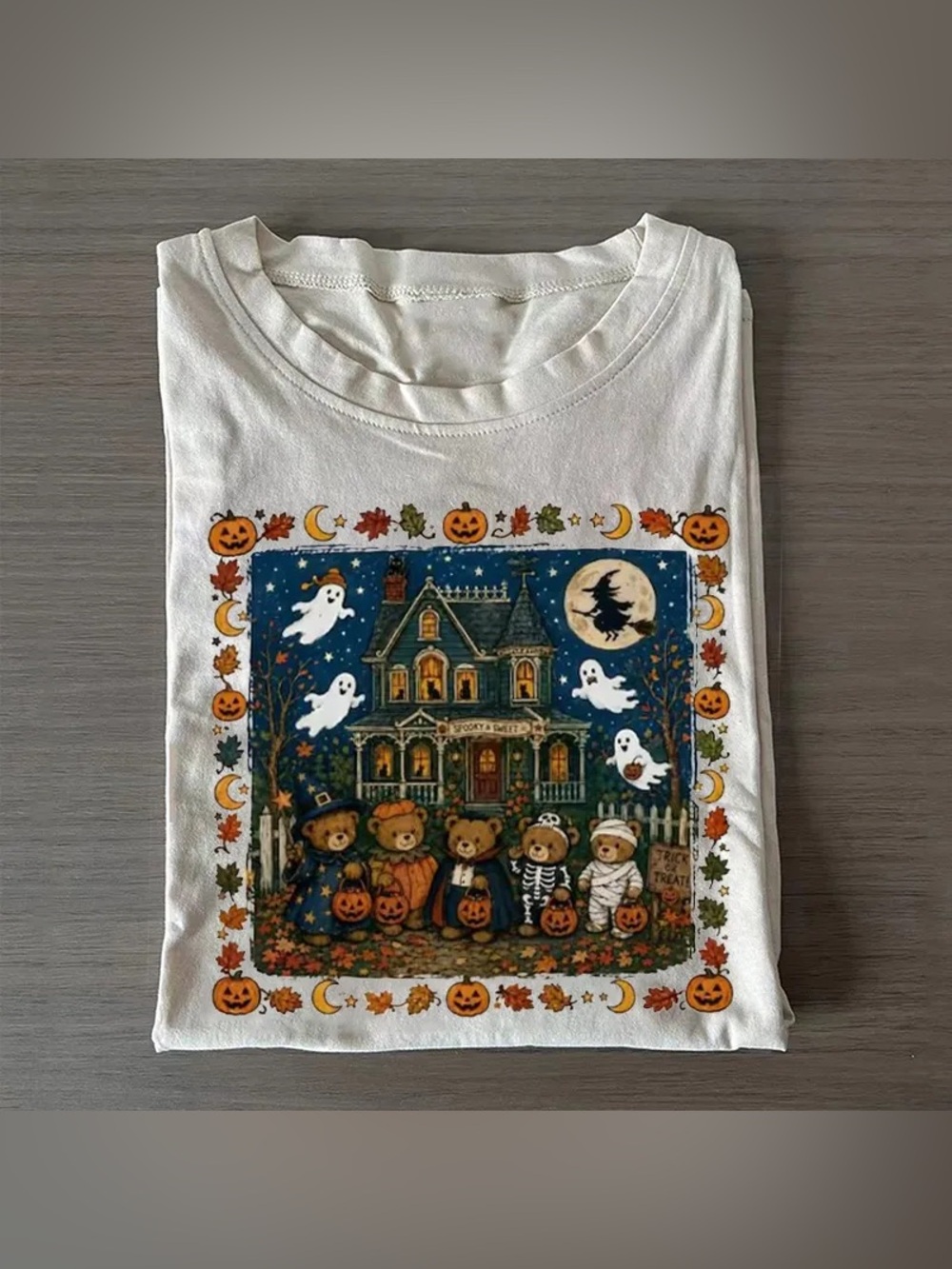 Comfort Colors 90s Bears Halloween T-shirt